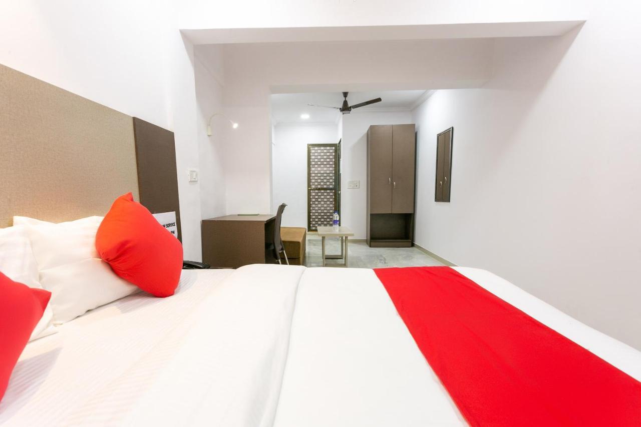 מלון מומביי Collection O 74412 Ardaas Residency מראה חיצוני תמונה